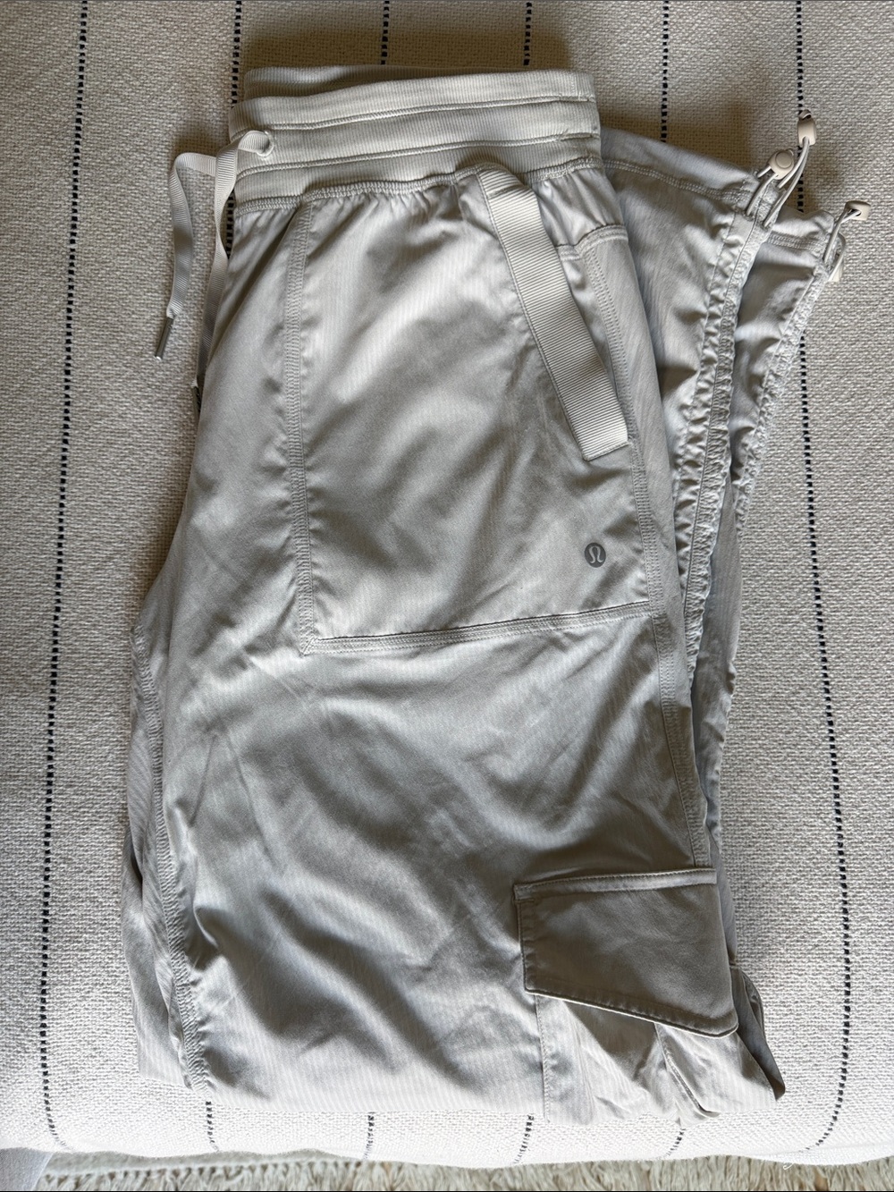 Lululemon Dance Studio Relaxed-Fit Mid Rise Cargo Pant size Small
